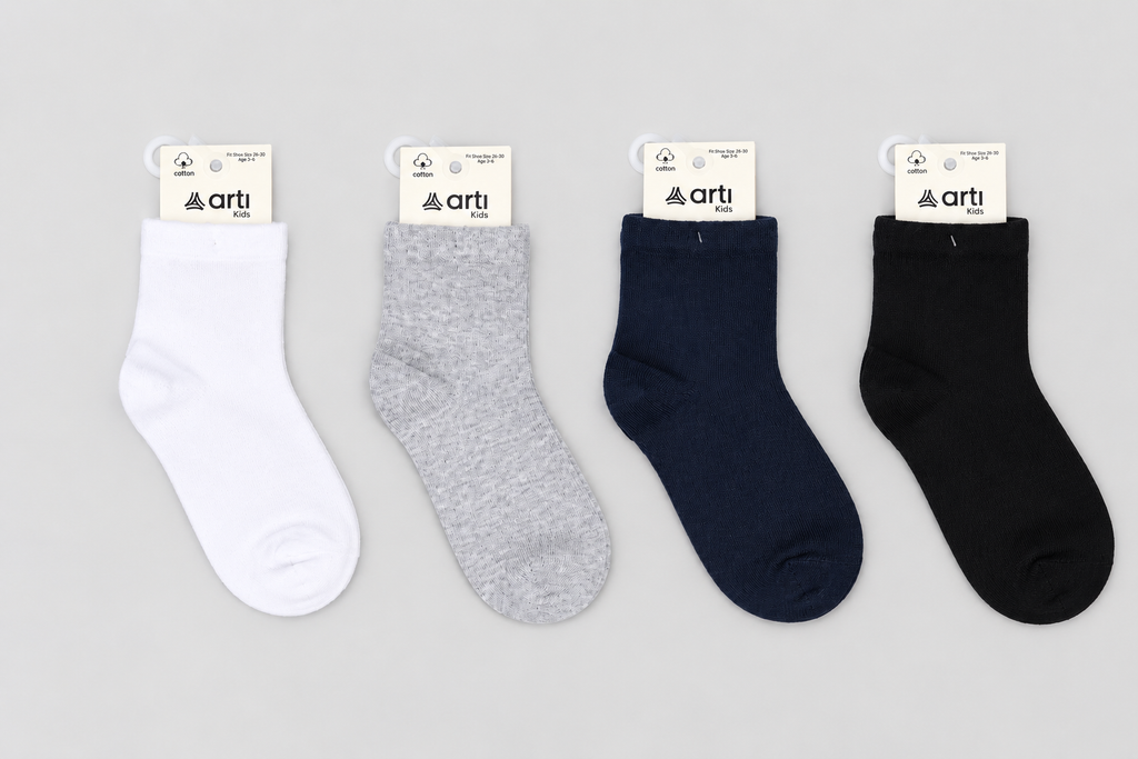 Whte Socks